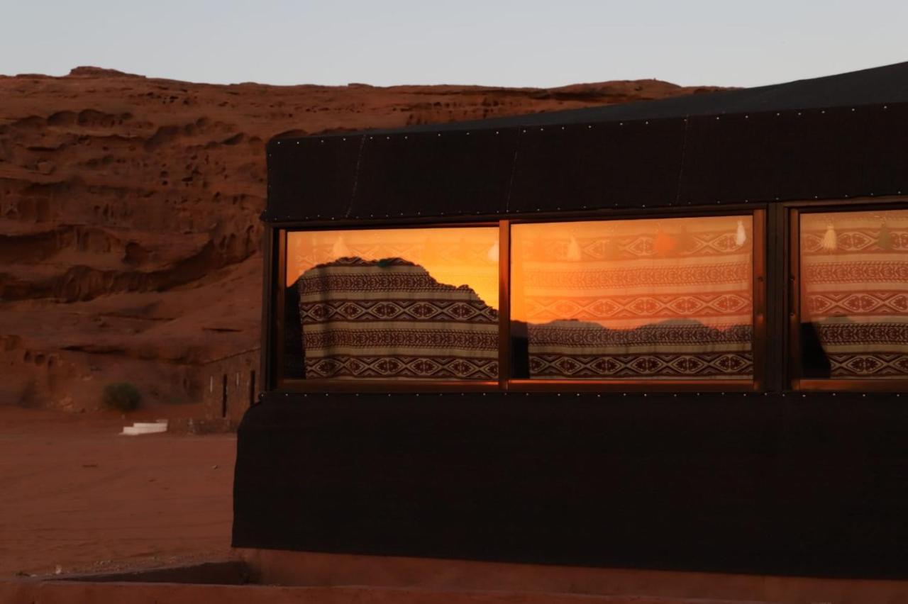 Desert Shine Camp وادي رم المظهر الخارجي الصورة