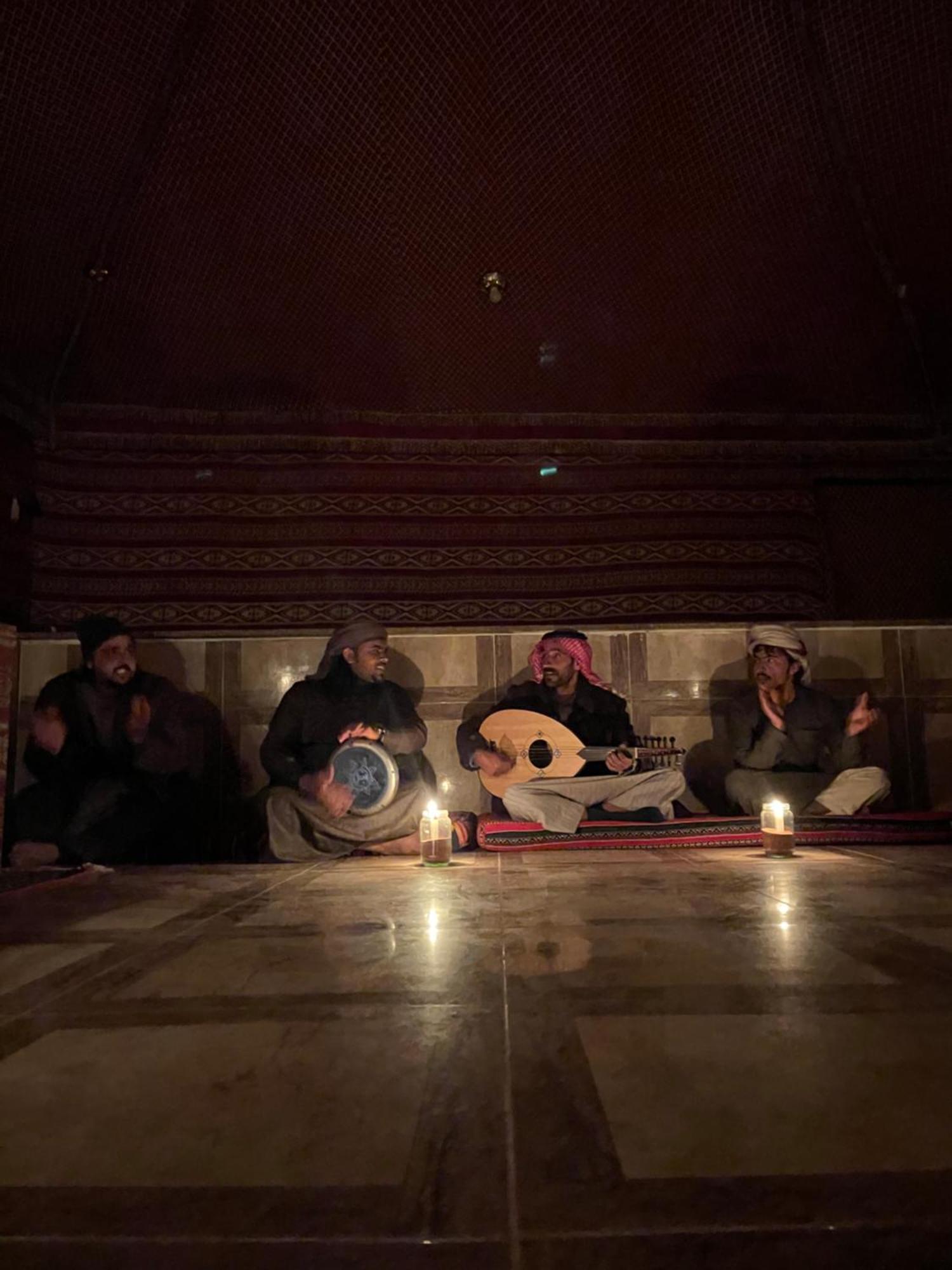Desert Shine Camp وادي رم المظهر الخارجي الصورة